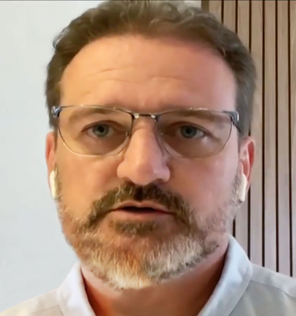 cora&ccedil;&atilde;o de porco em transplante