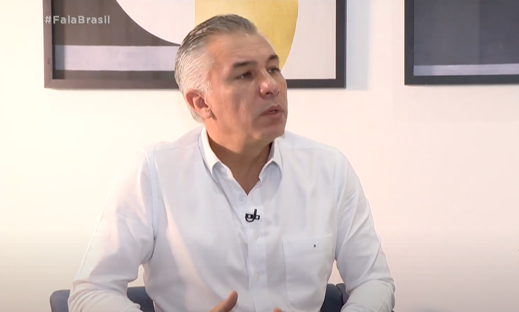 Pesquisa revela que 30% dos brasileiros admitem que tomam remédio por conta própria