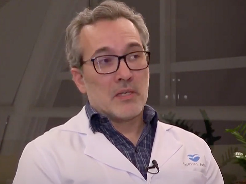 Pequena corintiana que tem cora&ccedil;&atilde;o do lado direito ganha camisa personalizada