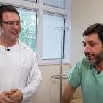 O Hospital: homem vai para a sala de cirurgia após sofrer fratura brincando de braço de ferro